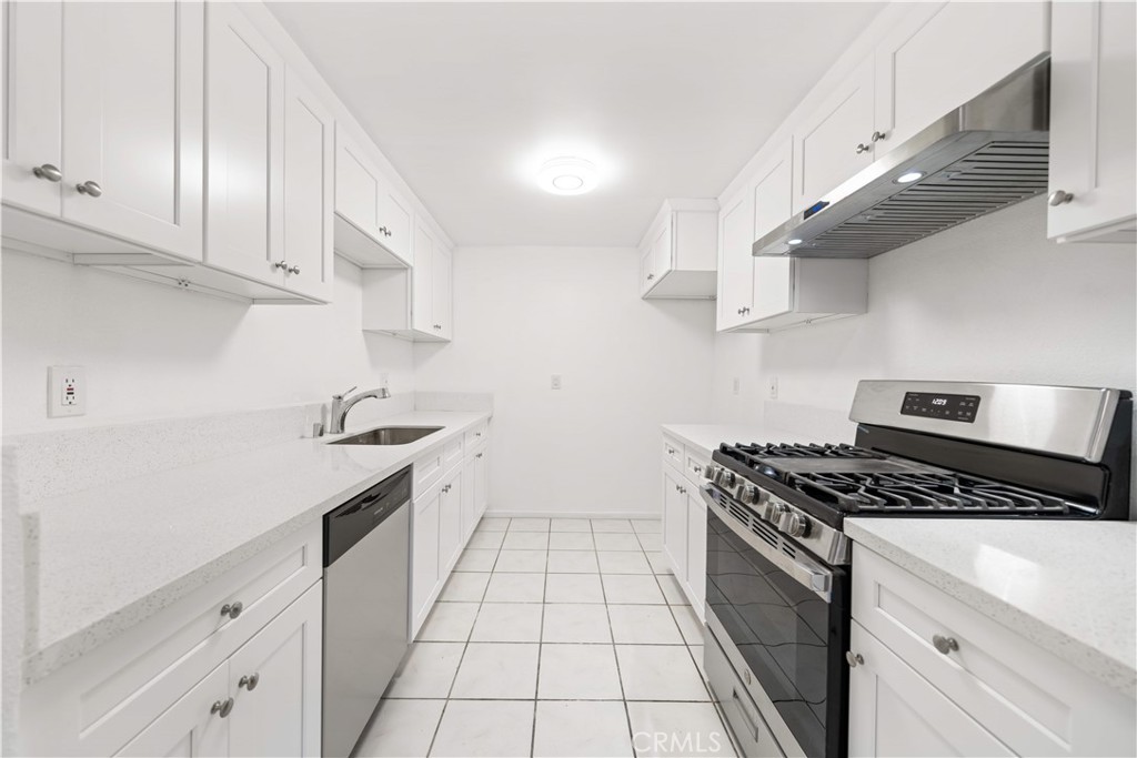 9166 Cerritos Avenue 48
