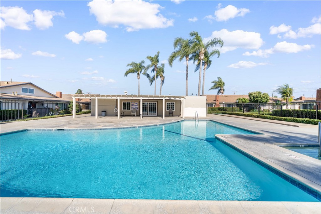 9166 Cerritos Avenue 48
