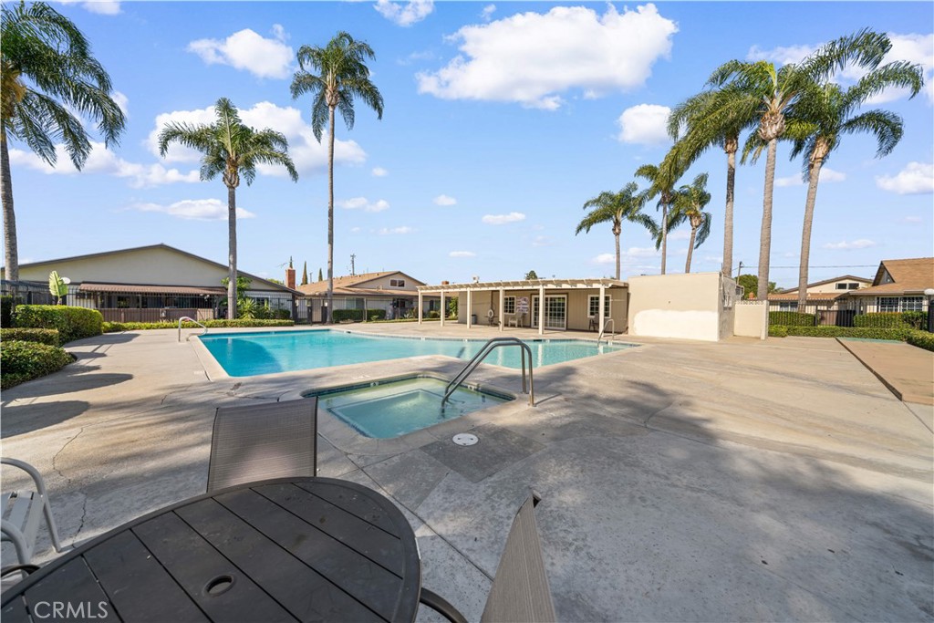 9166 Cerritos Avenue 48