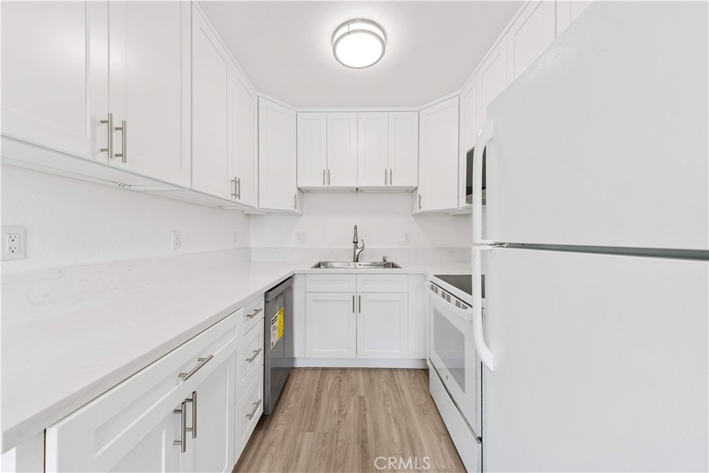 6602 Beadnell Way 22