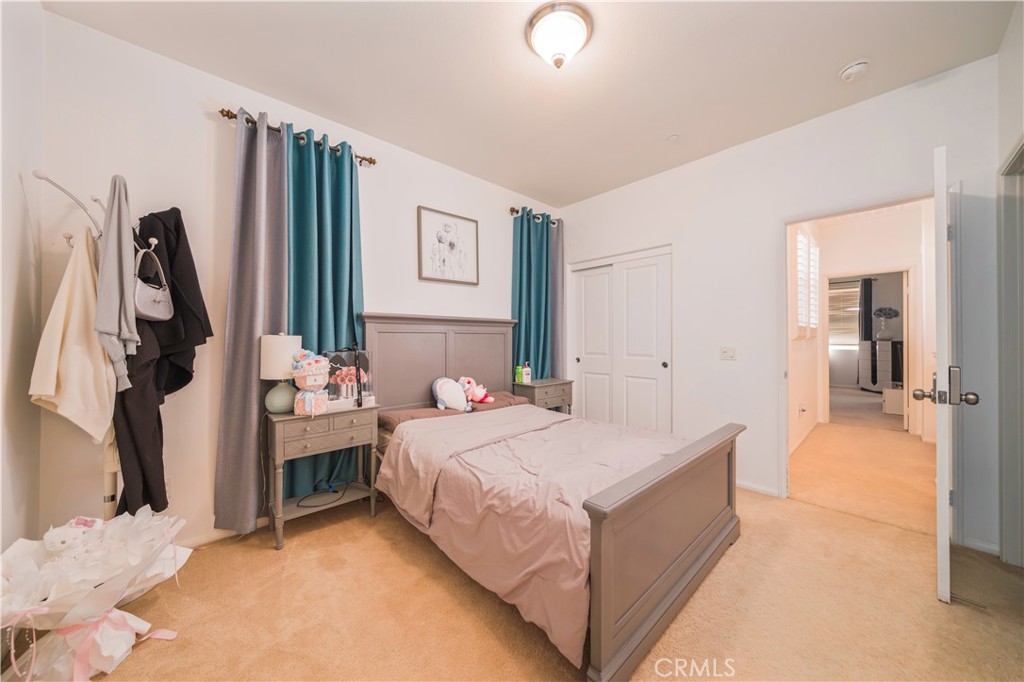 908 N Bouquet Court F