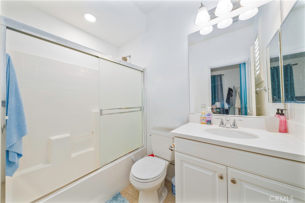 908 N Bouquet Court F