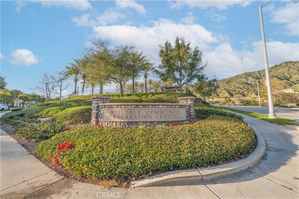 908 N Bouquet Court F