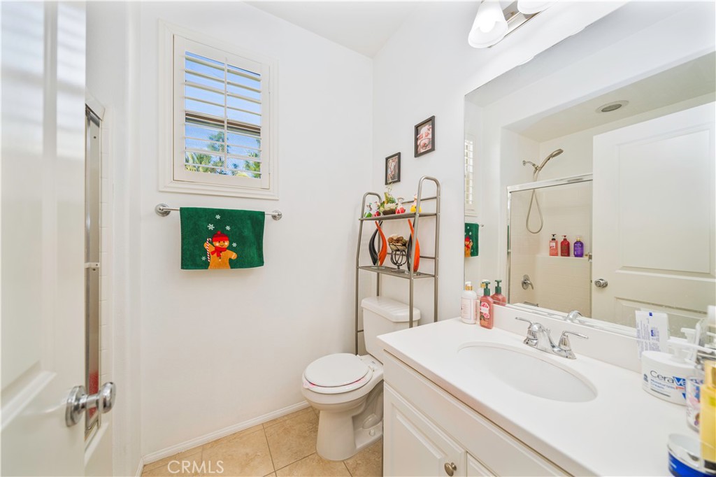 908 N Bouquet Court F