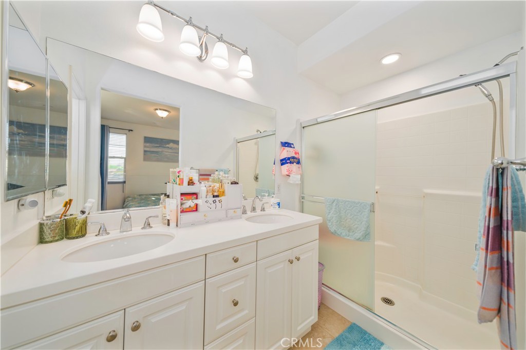 908 N Bouquet Court F