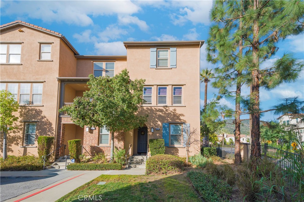 908 N Bouquet Court F