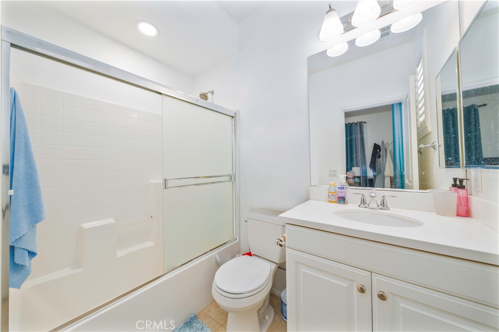908 N Bouquet Court F
