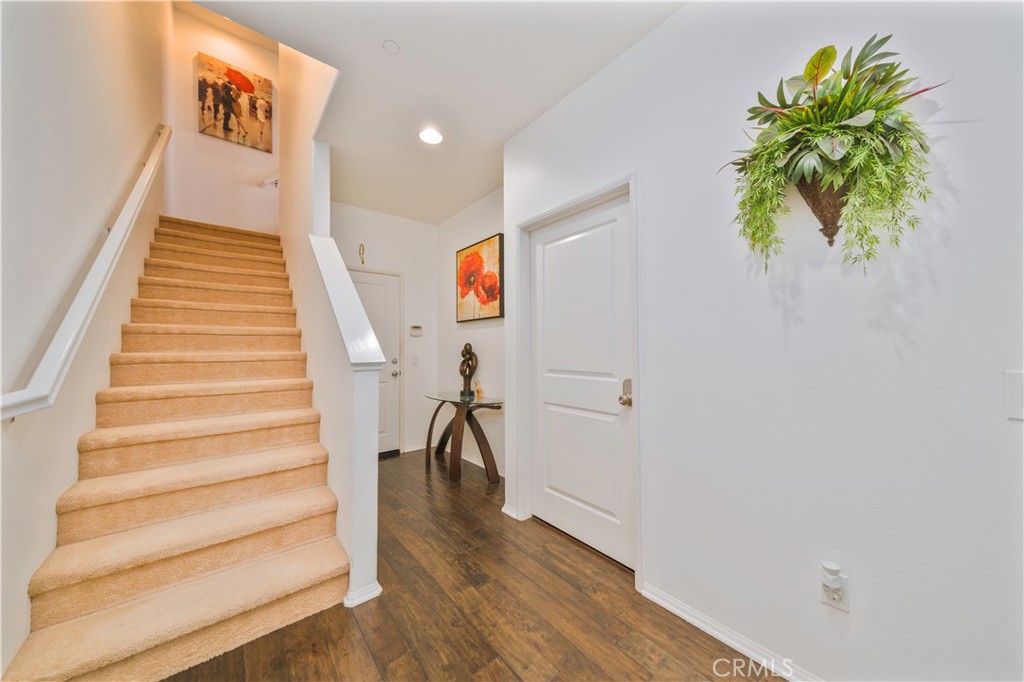 908 N Bouquet Court F