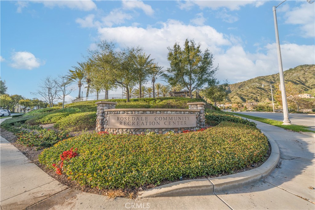 908 N Bouquet Court F