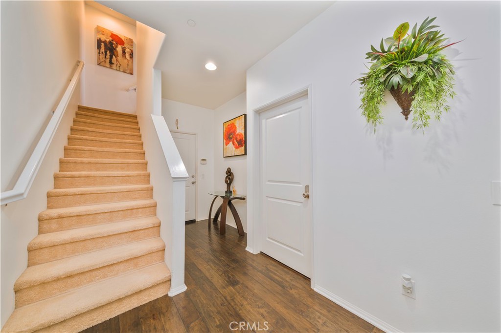 908 N Bouquet Court F