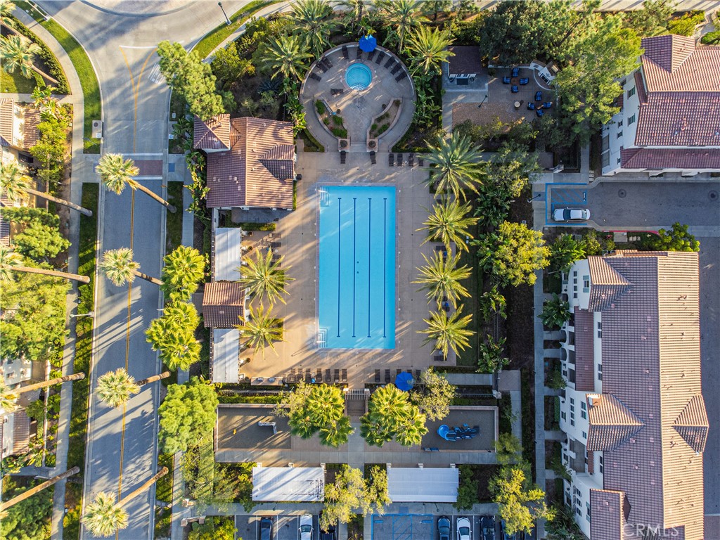 908 N Bouquet Court F