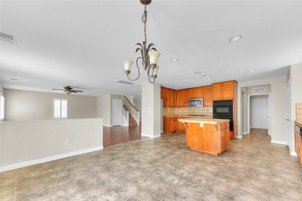 16865 Cascades Place
