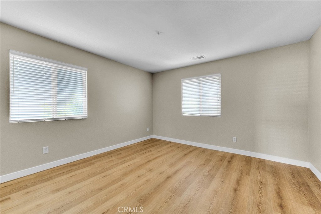 16865 Cascades Place