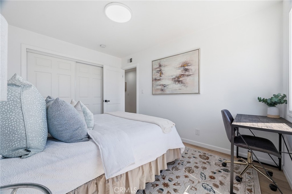 1736 Kimberly
