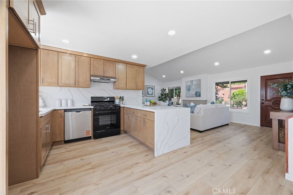 1736 Kimberly