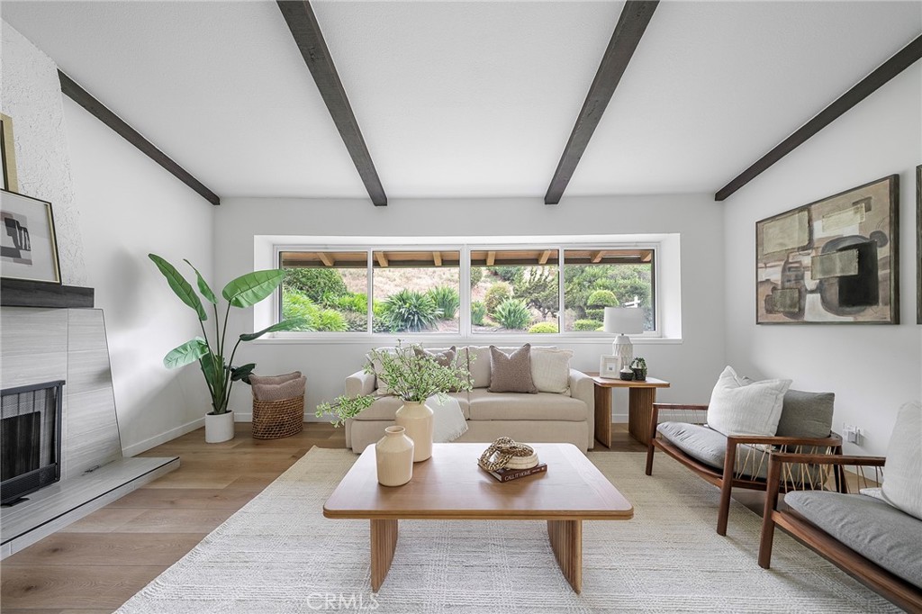 1628 Fox Glen Drive