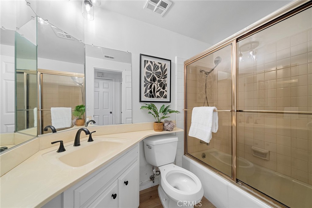 1628 Fox Glen Drive
