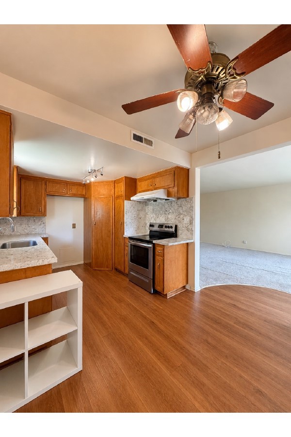 228 De Anza