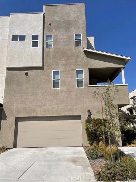 2821 Lily Lane
