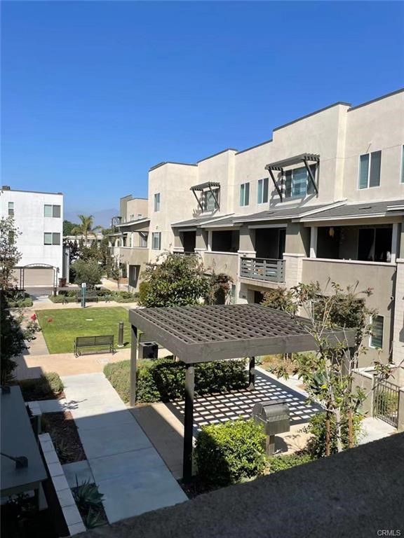 2821 Lily Lane