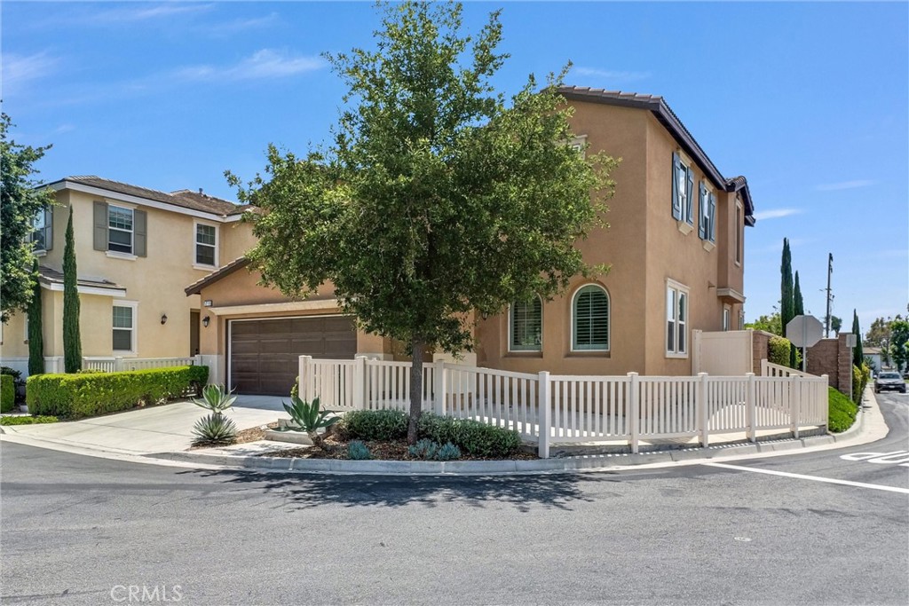 5219 Azul Drive