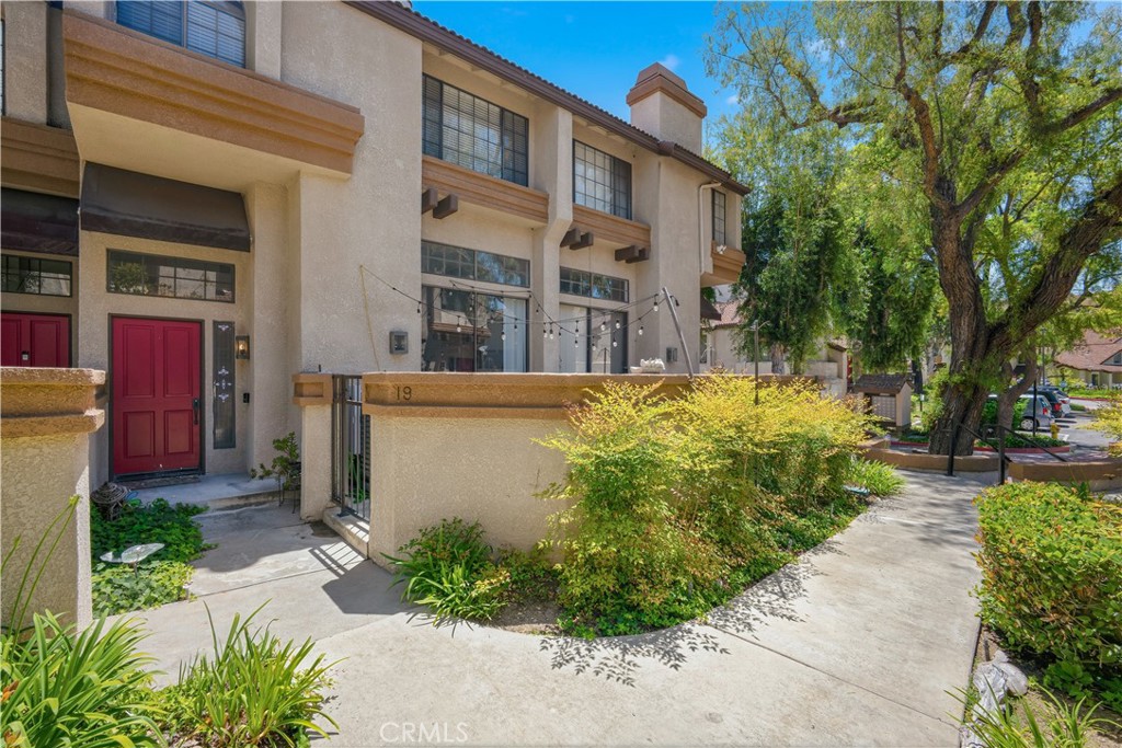 19 Wildflower Place