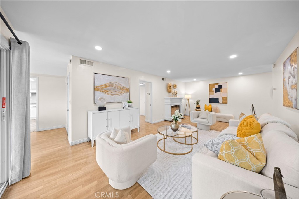 1720 Mission Street 18