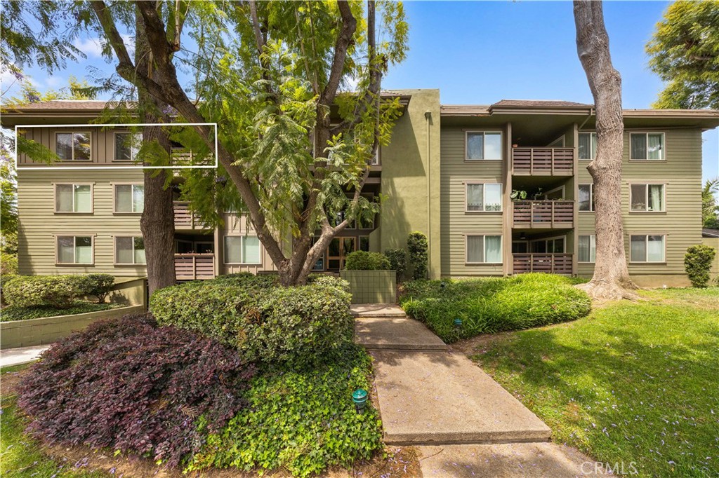1720 Mission Street 18