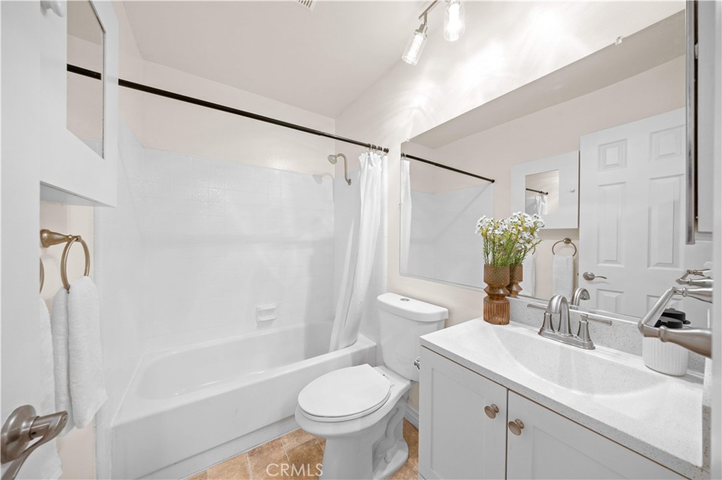 1720 Mission Street 18