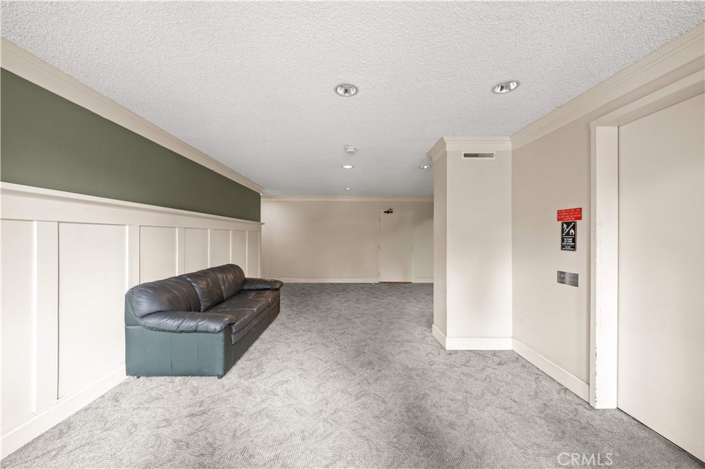 1720 Mission Street 18