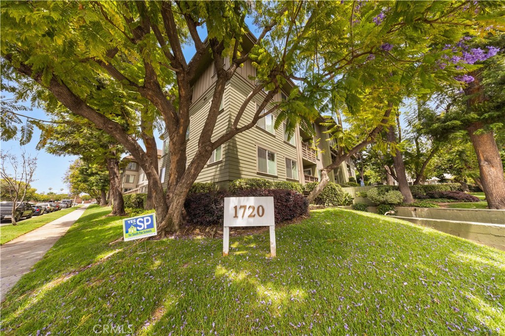 1720 Mission Street 18