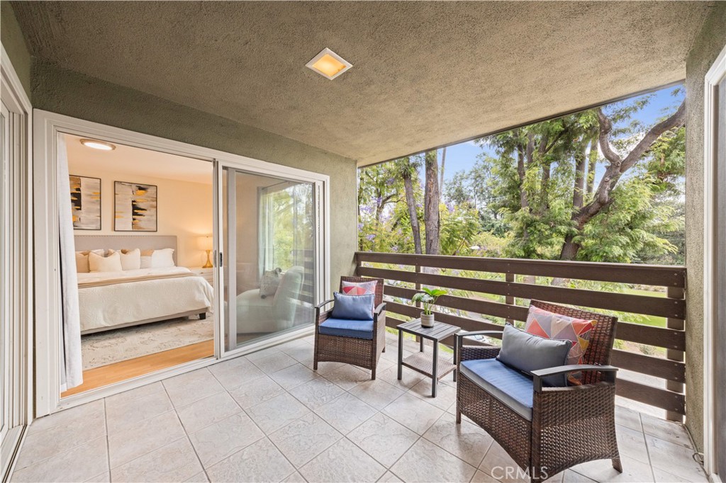 1720 Mission Street 18