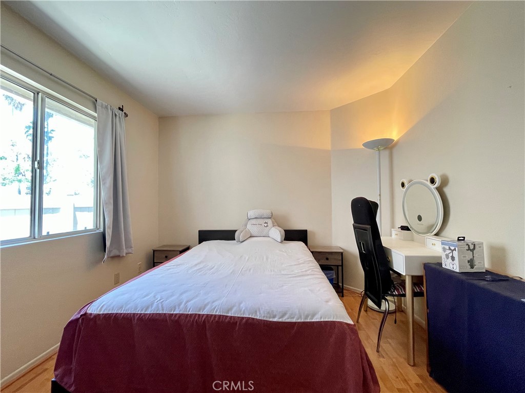 5913 Oakmont