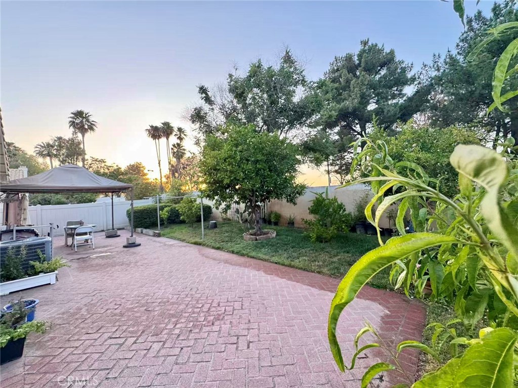 5913 Oakmont