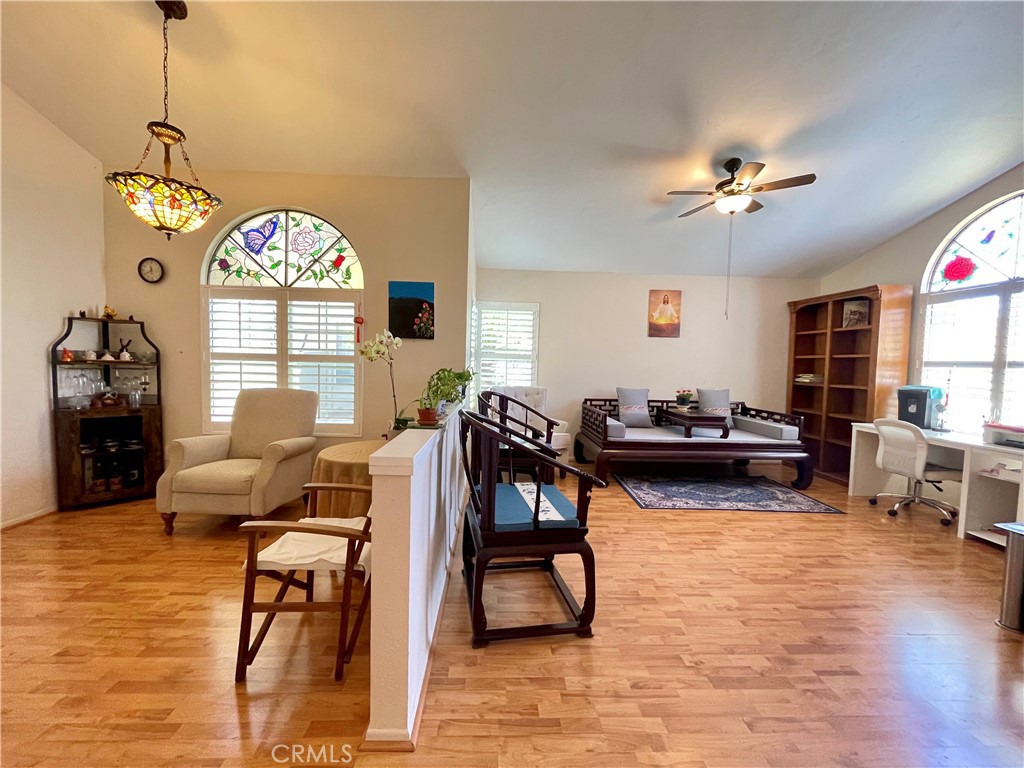 5913 Oakmont