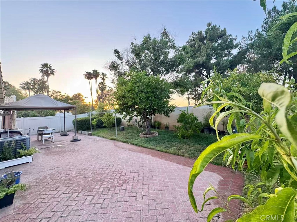 5913 Oakmont