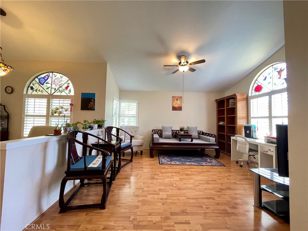 5913 Oakmont