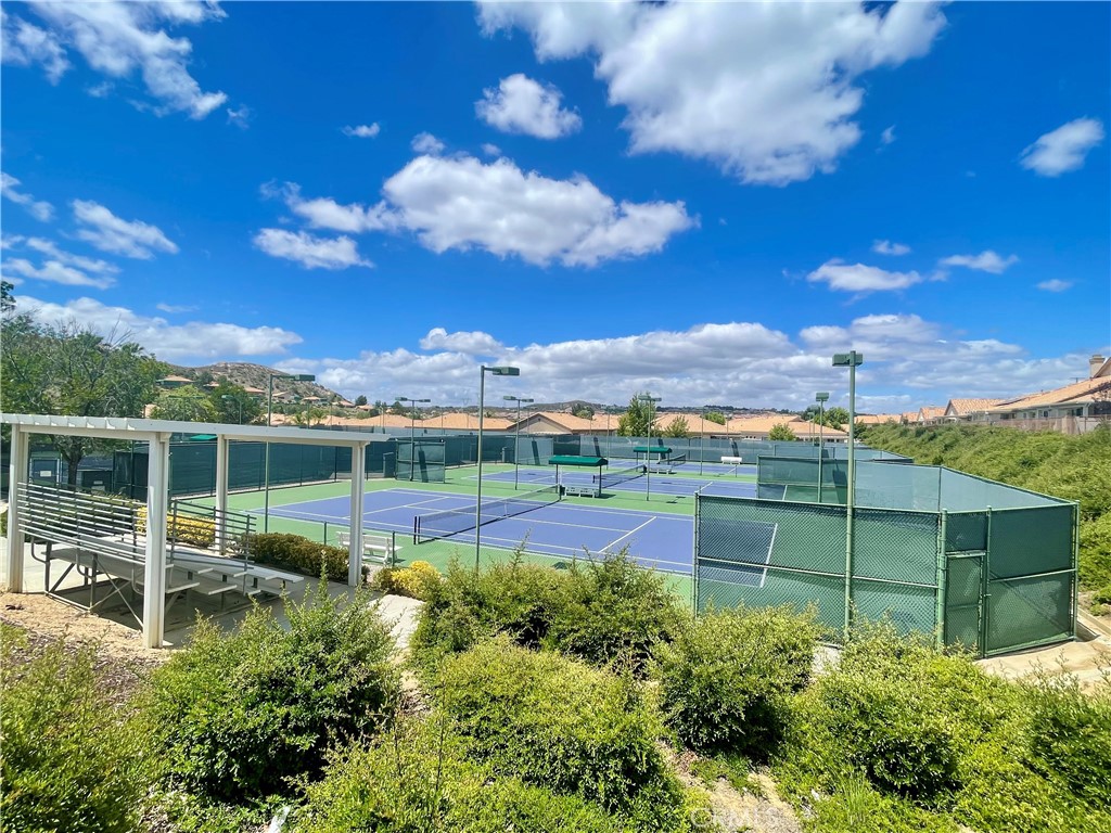 5913 Oakmont