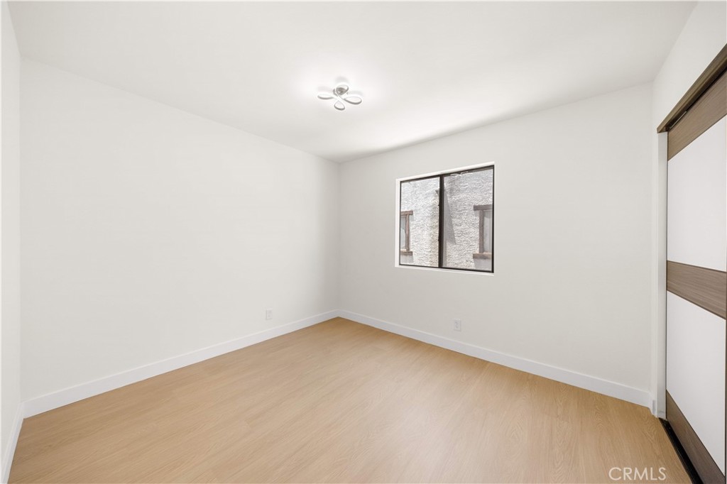 1290 Elm