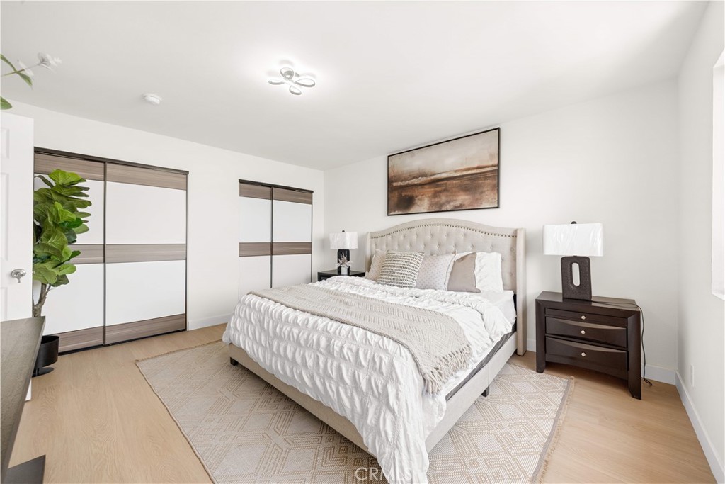 1290 Elm