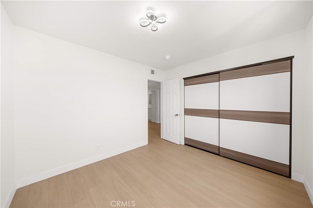1290 Elm