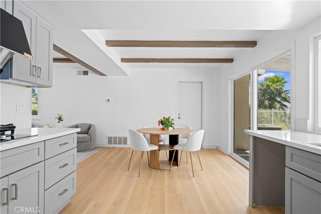 578 Vista Rambla