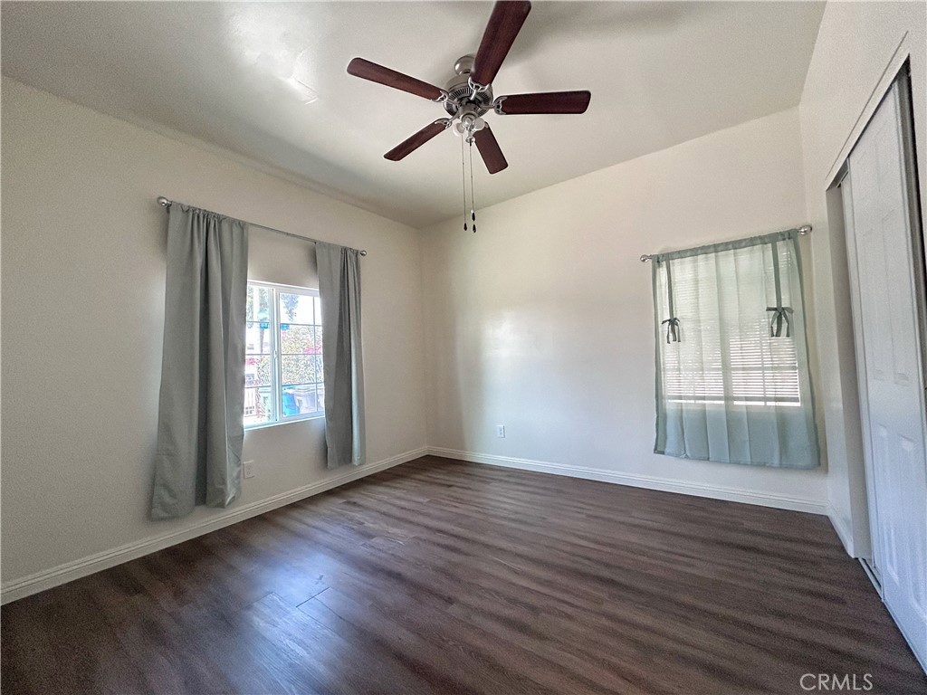 946 Barbara Ln