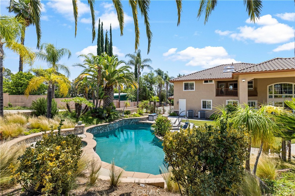 8632 Cherry Lane