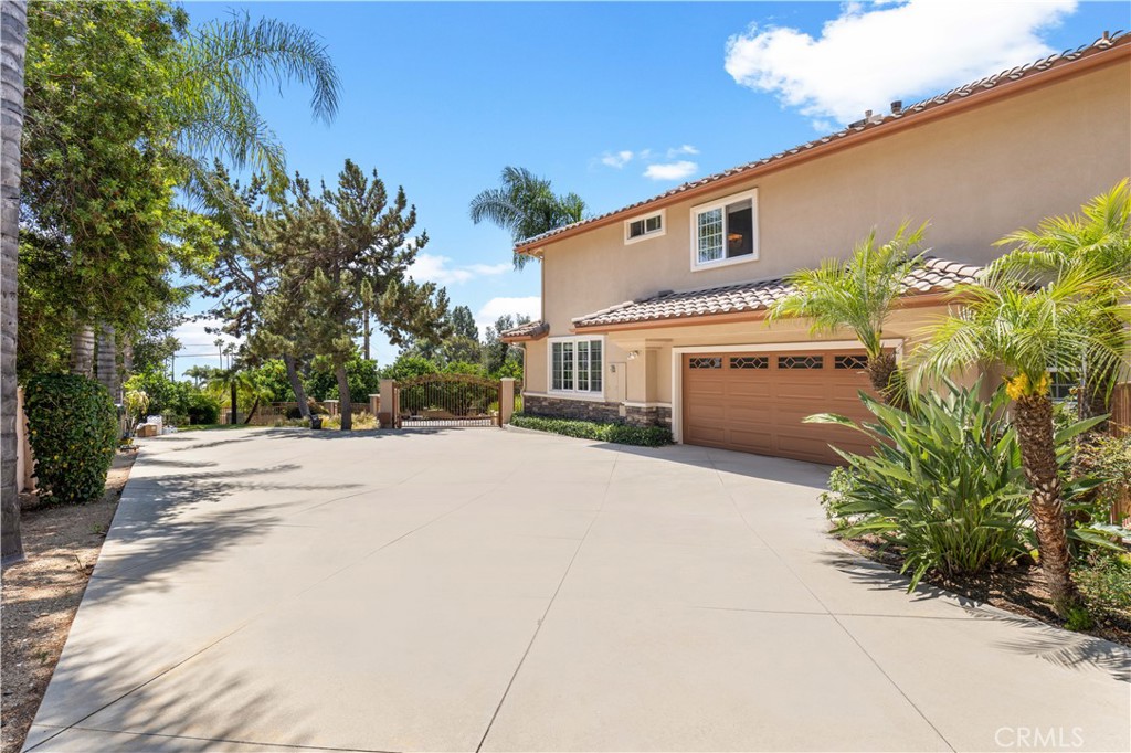 8632 Cherry Lane