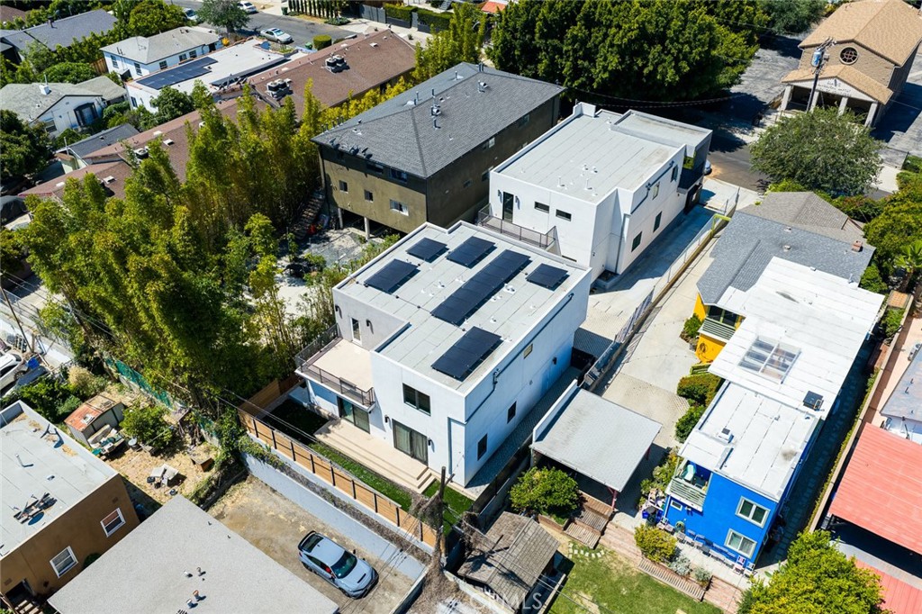 542 N Commonwealth