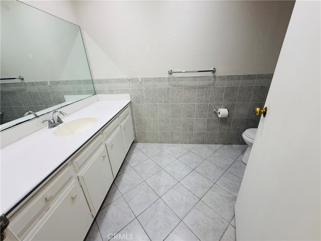 471 West Duarte Rd 110