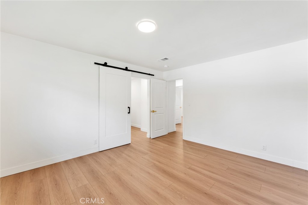 644 E Mountain View