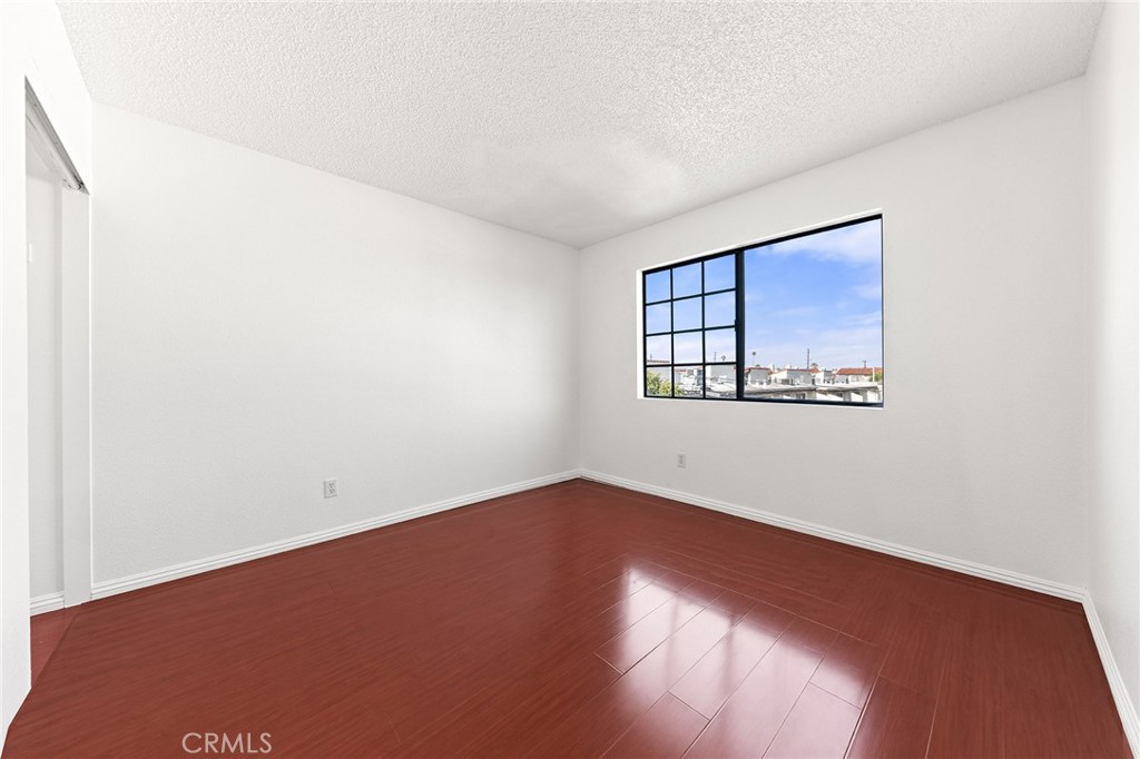 516 N Moore Avenue F
