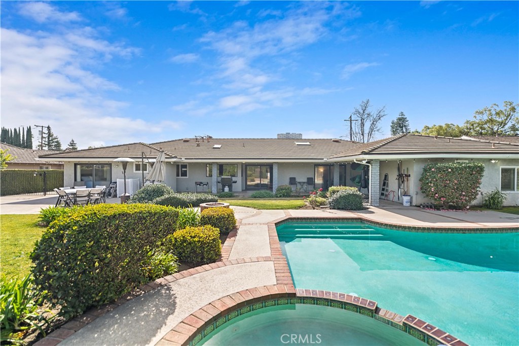 541 Rosemarie